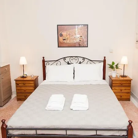 Ioannis Apartment
